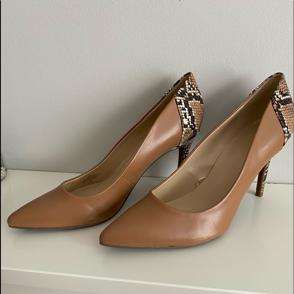NWOT Brand new Marc Fisher heels (3 inches)